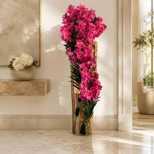Jarrón de Teca de Borde Natural con Orquídeas Vanda Rosas para decoración de interiores | Vareluma