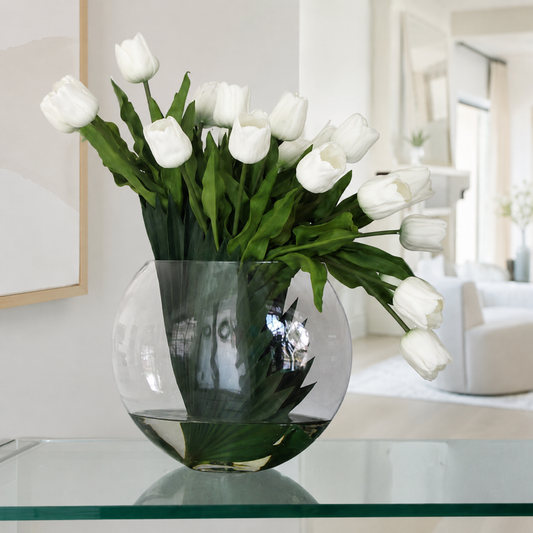 Tulipanes Blancos en Jarrón Luna para decoración de interiores | Vareluma