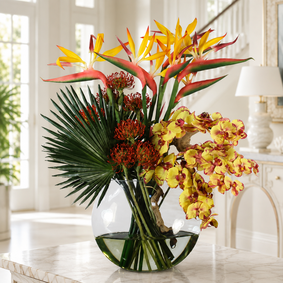 Flores Tropicales en Jarrón Luna para decoración de interiores | Vareluma